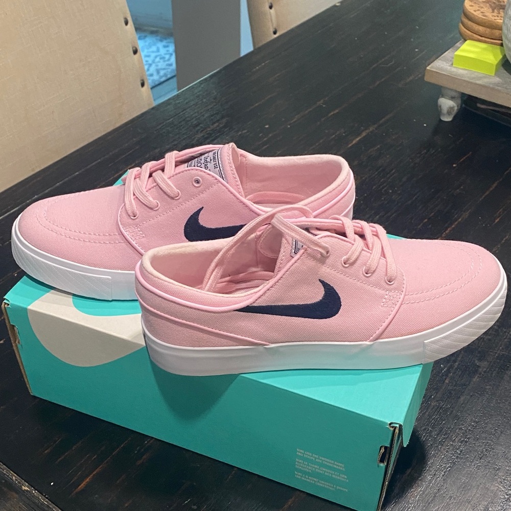 Nike Women's Pink and White Sneakers